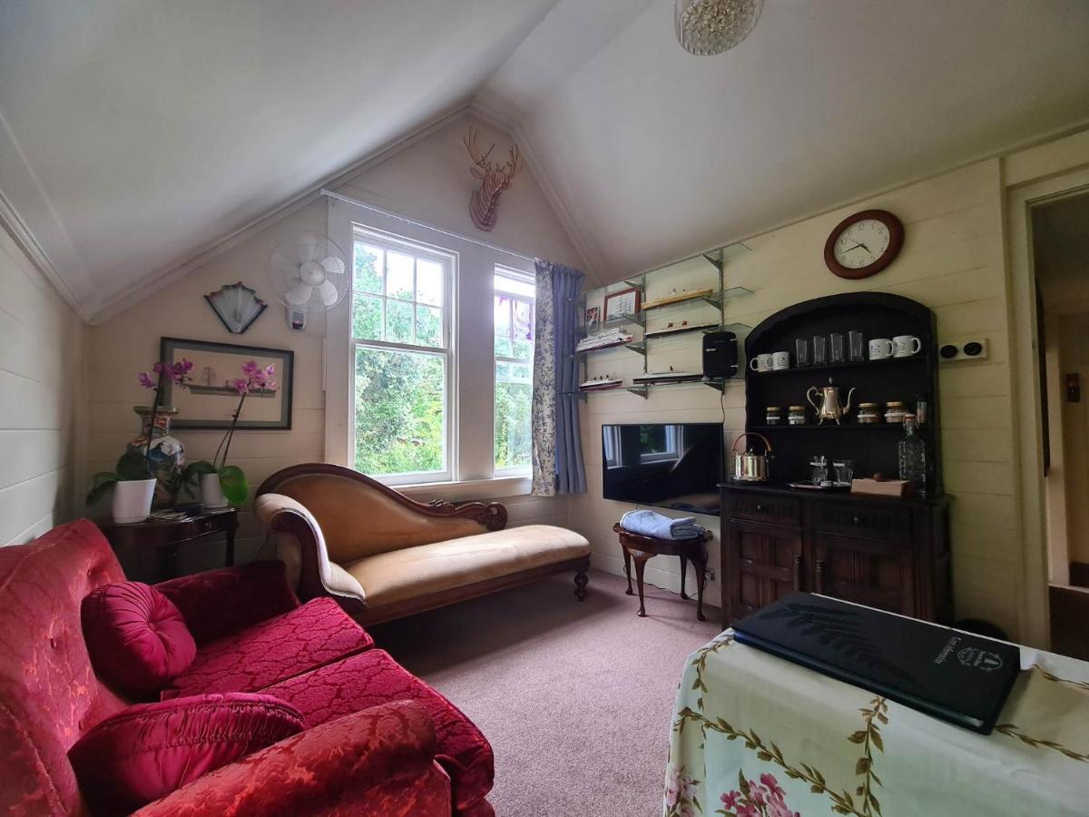 Dovecote House Bed & Breakfast Auckland Dış mekan fotoğraf
